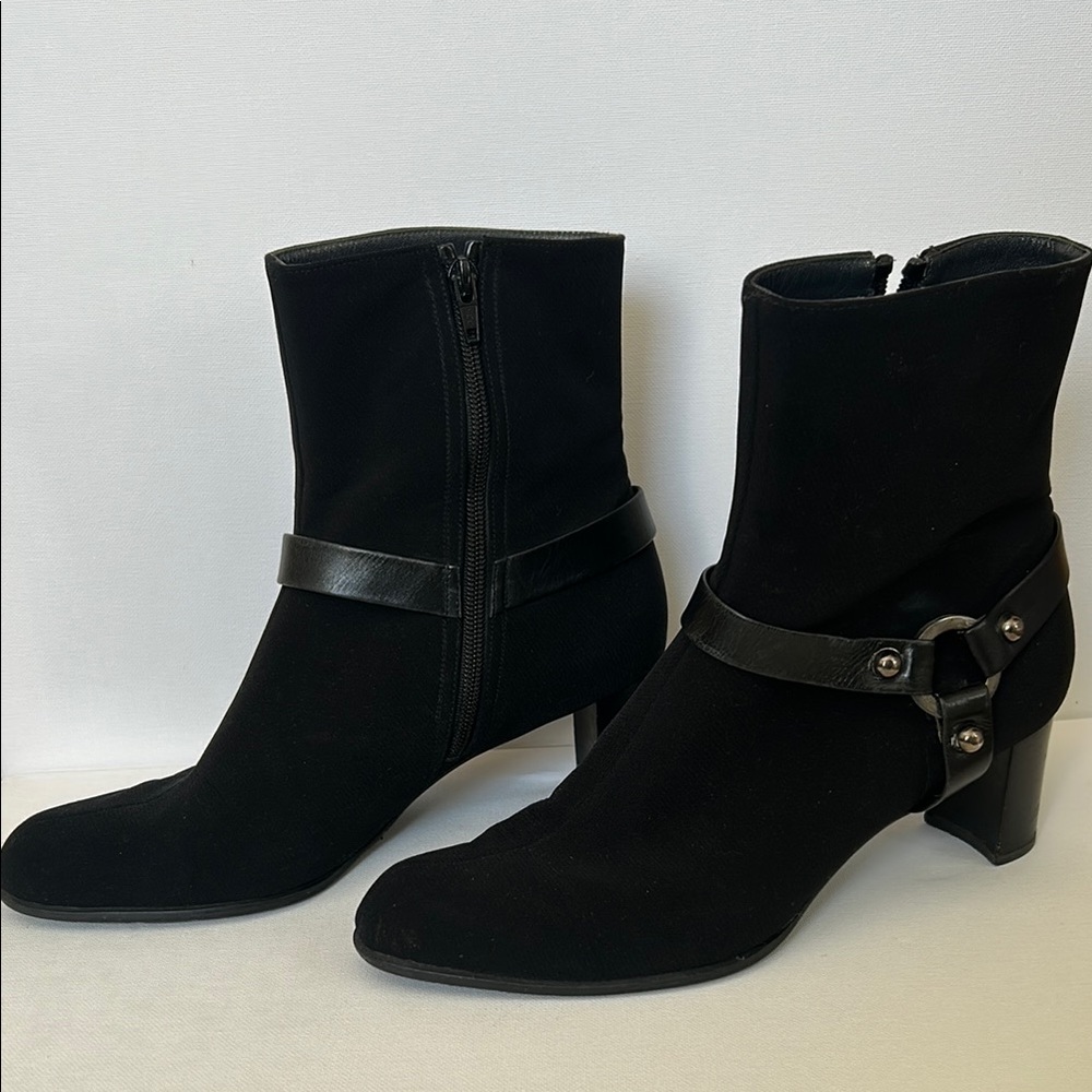 Elegant Black Ankle Boots